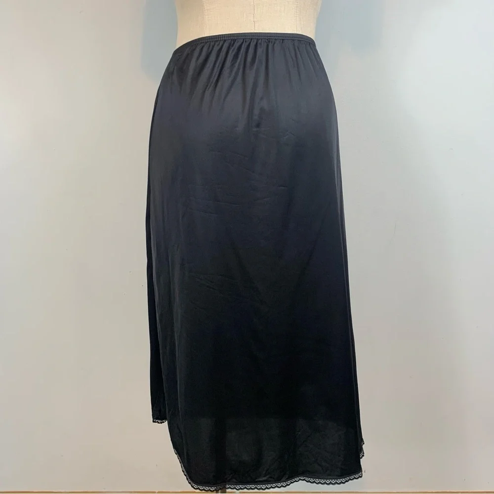 VTG Vanity Fair Half Slip Nylon Black Small USA Silky Shiny - Picture 4 of 7